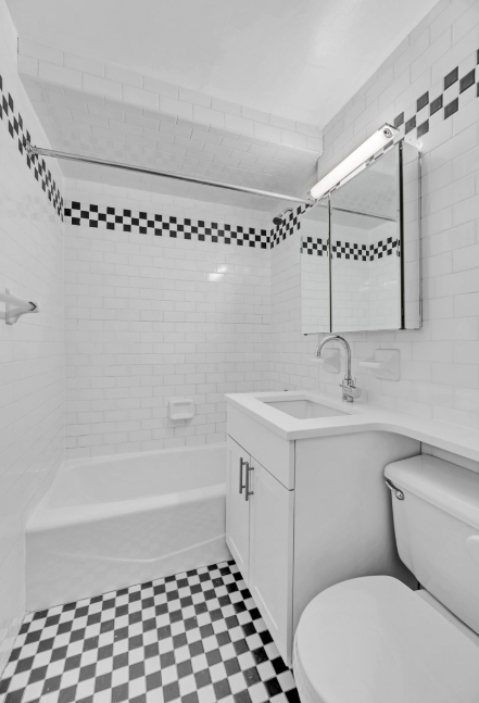 West 49 Street - Photo 4