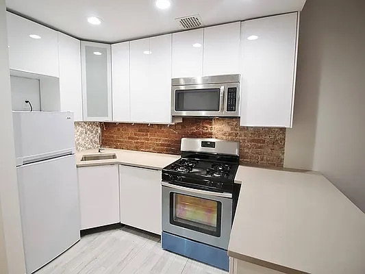 West 71st Street - Photo 4