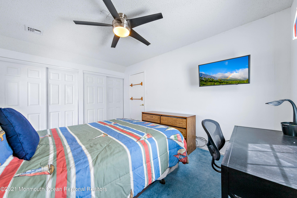 31 Peggy Lane - Photo 18