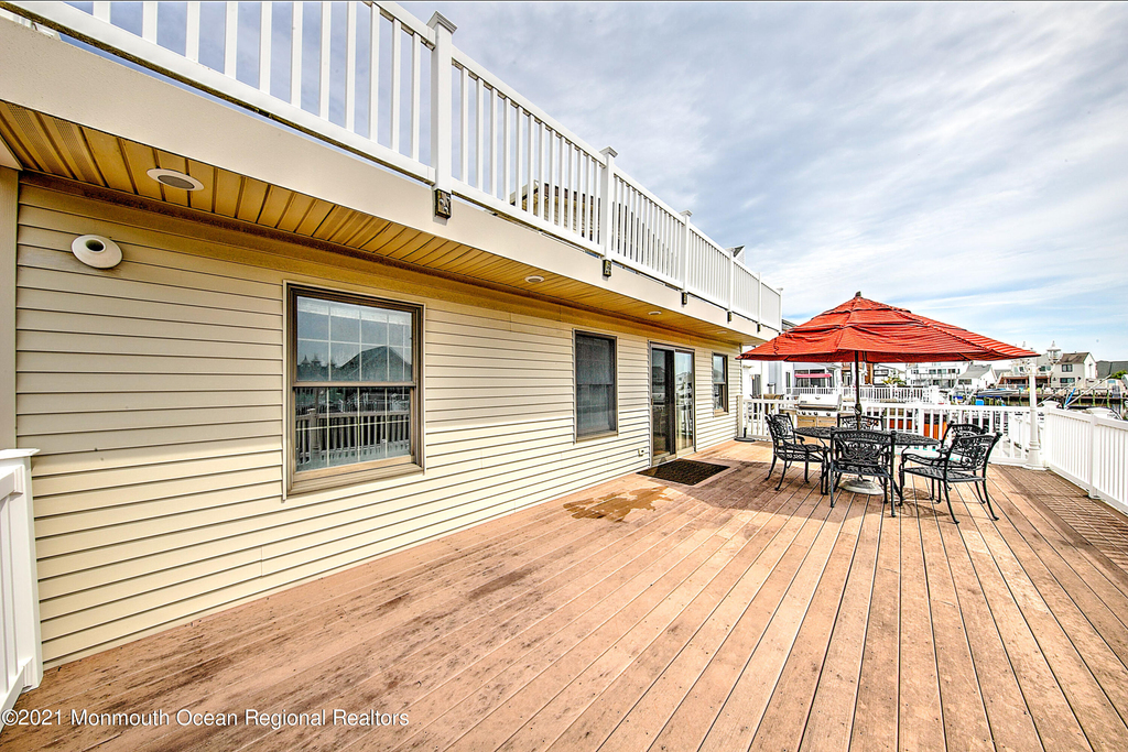 31 Peggy Lane - Photo 30