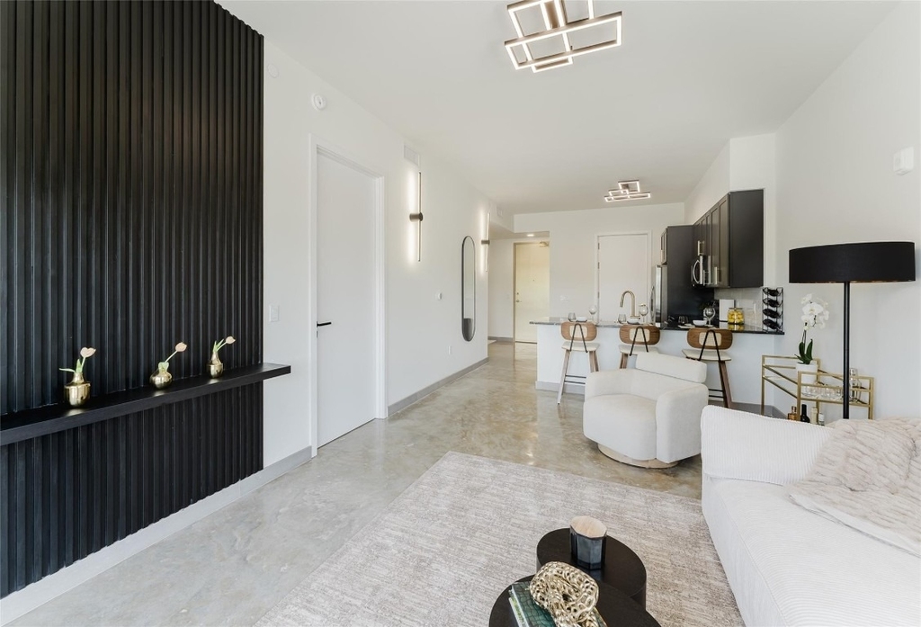 2750 Griffin Road - Photo 9