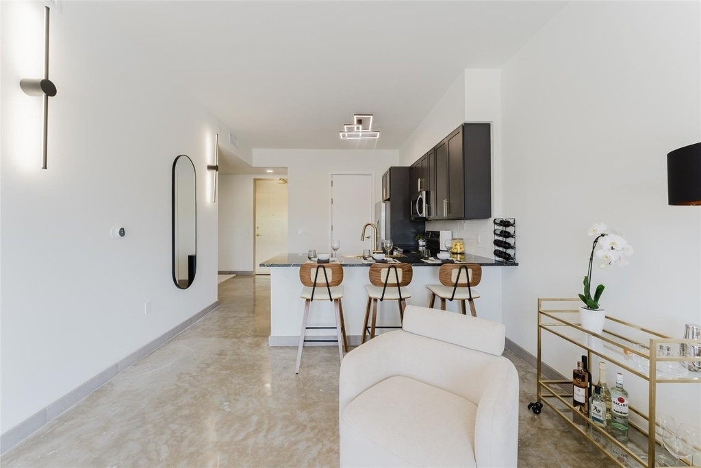 2750 Griffin Road - Photo 10