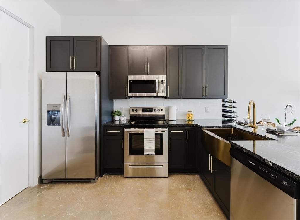 2750 Griffin Road - Photo 5