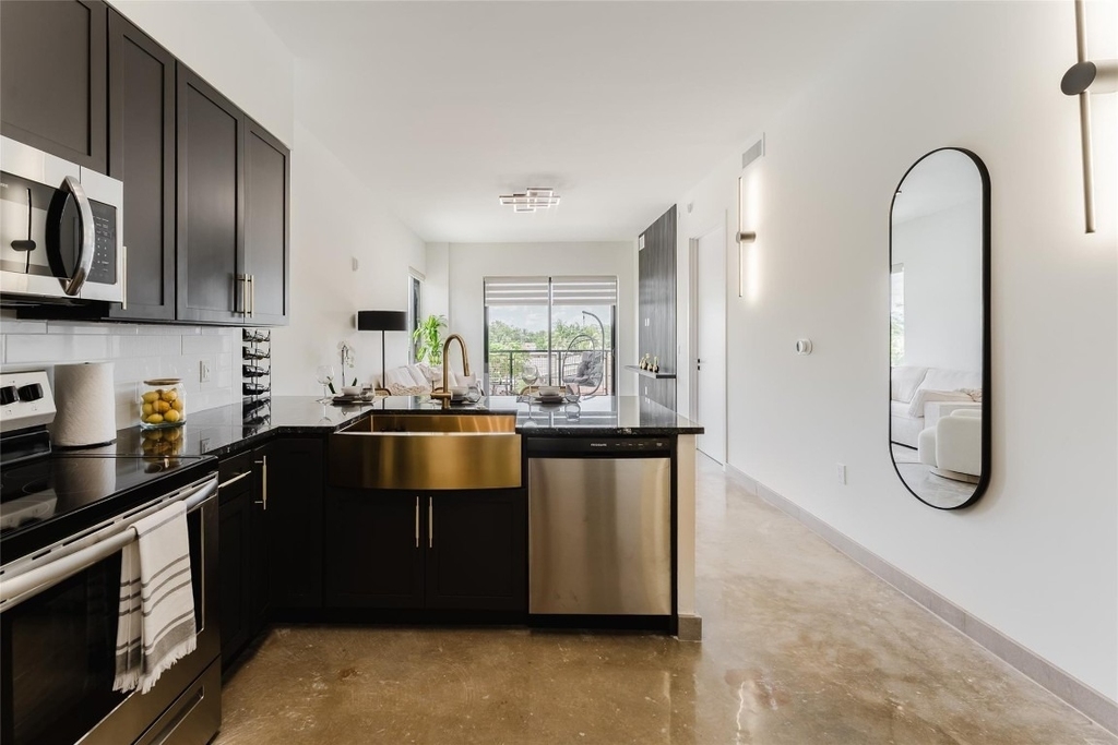 2750 Griffin Road - Photo 3