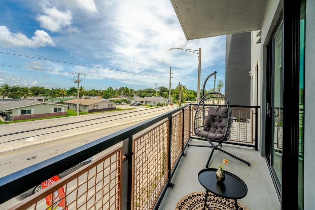 2750 Griffin Road - Photo 45