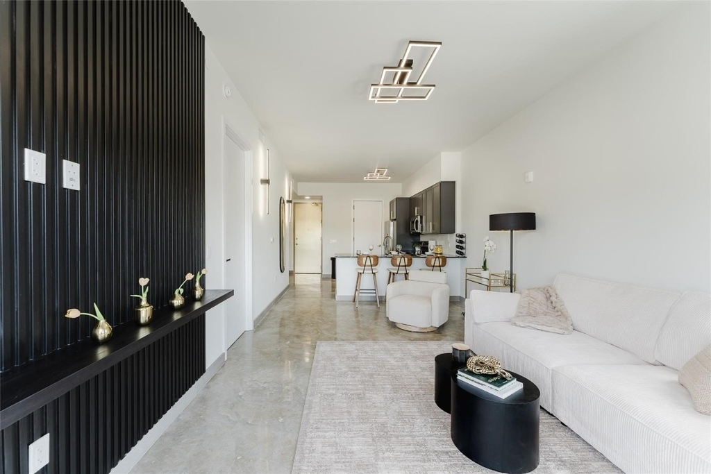 2750 Griffin Road - Photo 8