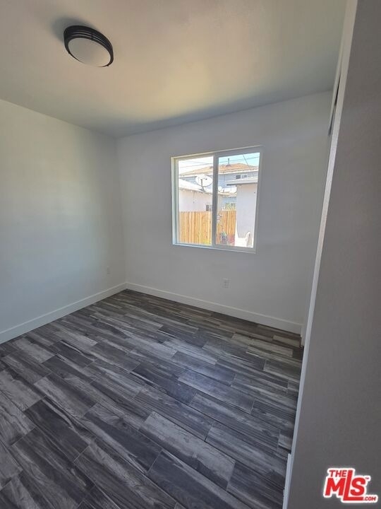 817 1/2 W 101st Street - Photo 6