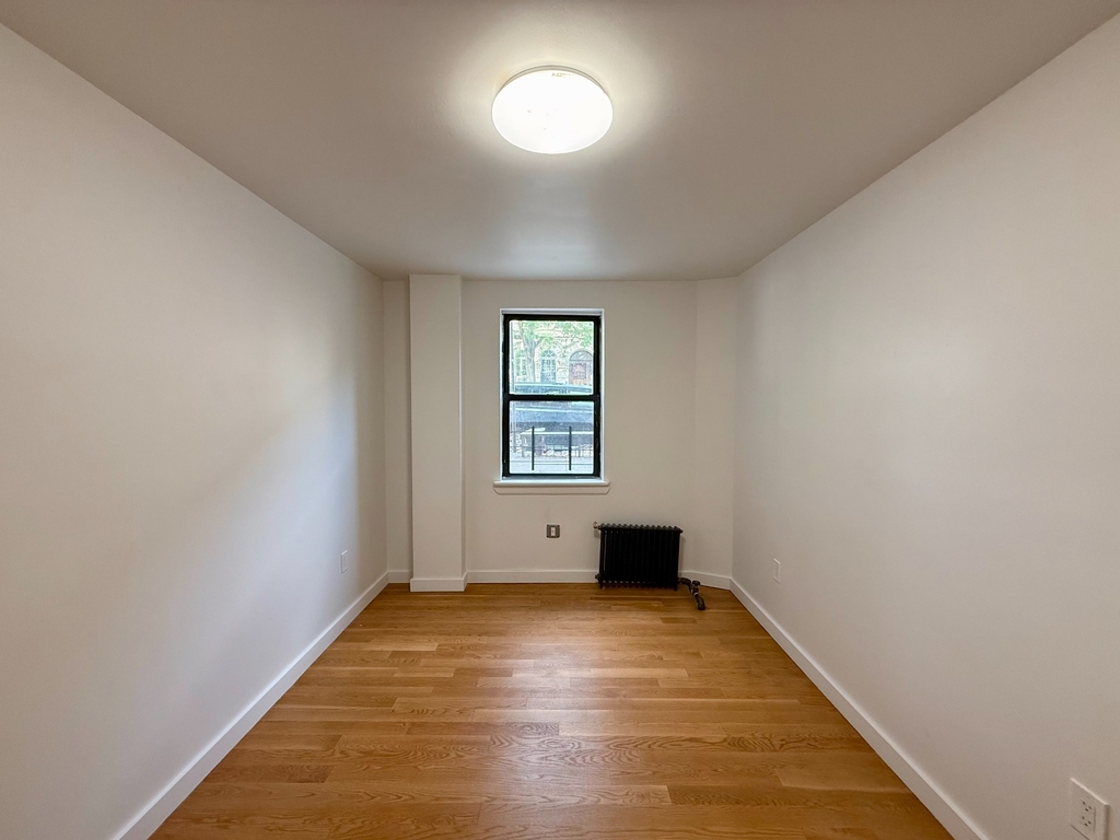 352 Greene Avenue - Photo 8