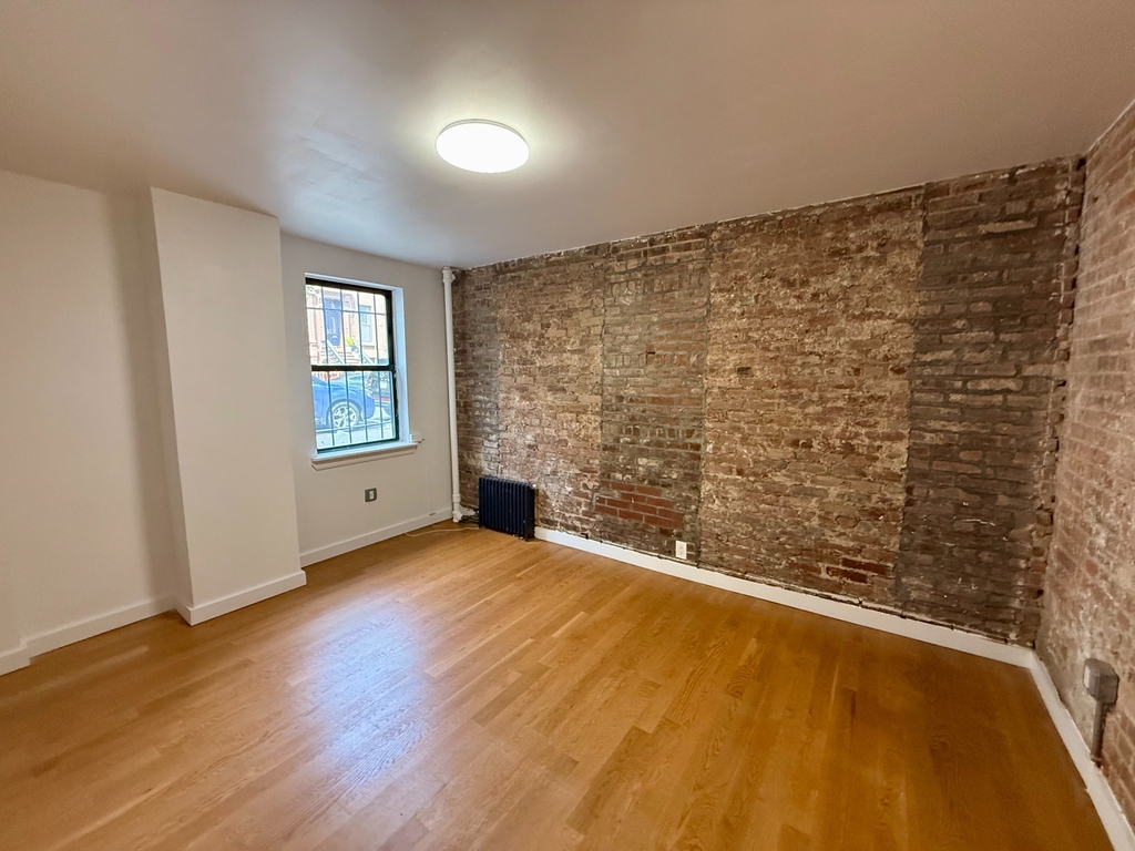 352 Greene Avenue - Photo 3