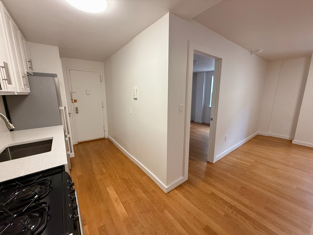352 Greene Avenue - Photo 7