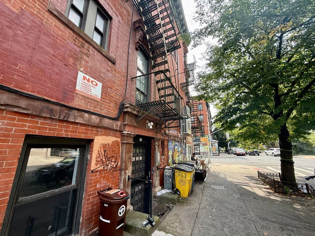 352 Greene Avenue - Photo 12