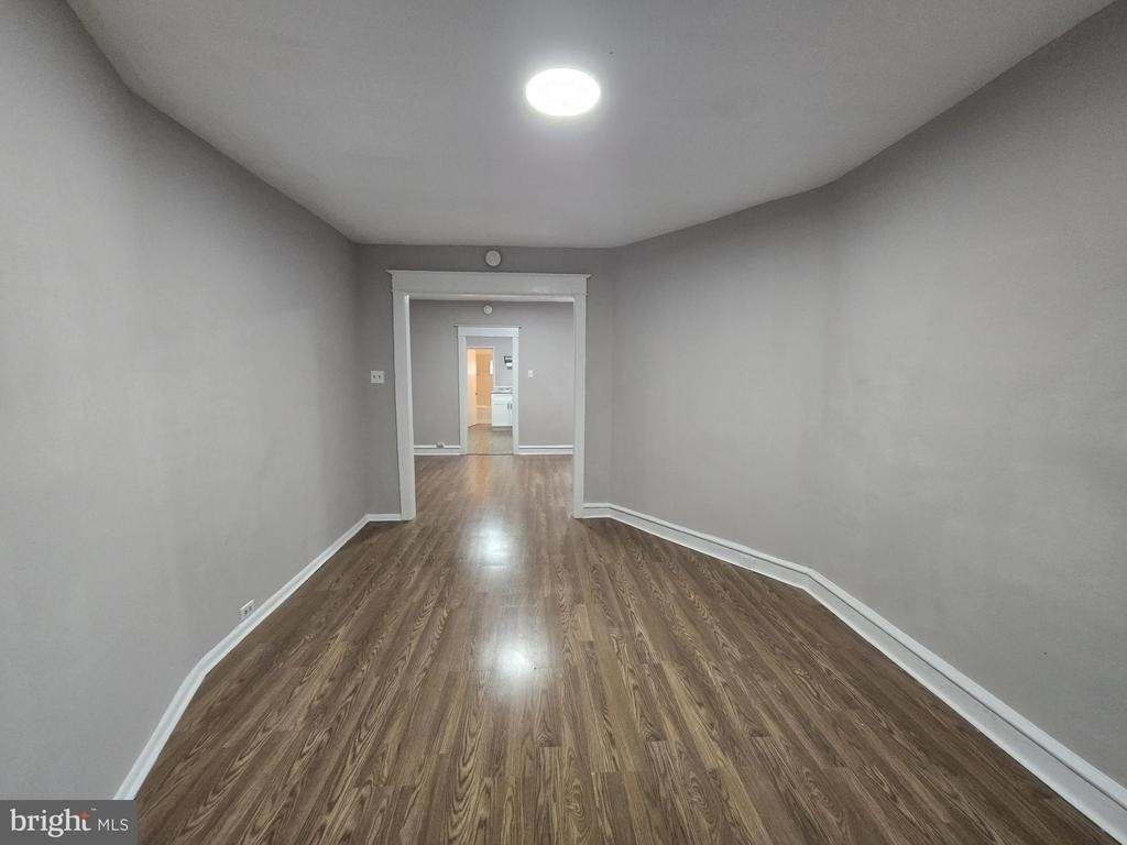 259 W Ruscomb Street - Photo 3