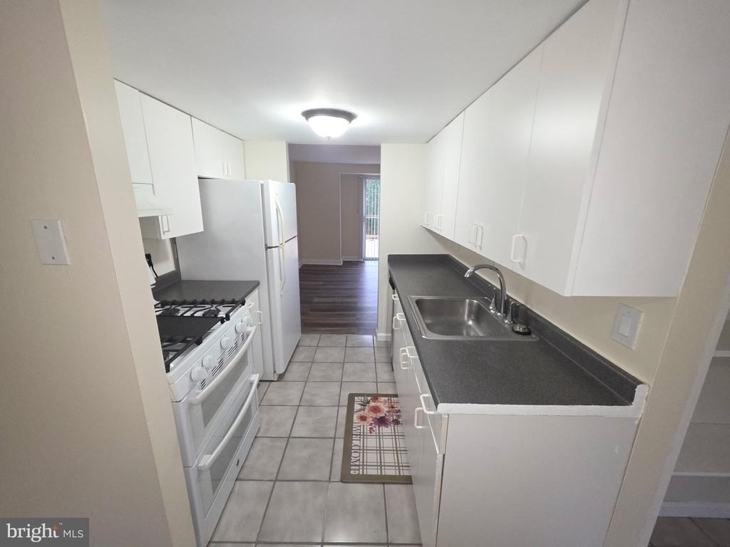 5407 Fallriver Row Court - Photo 5
