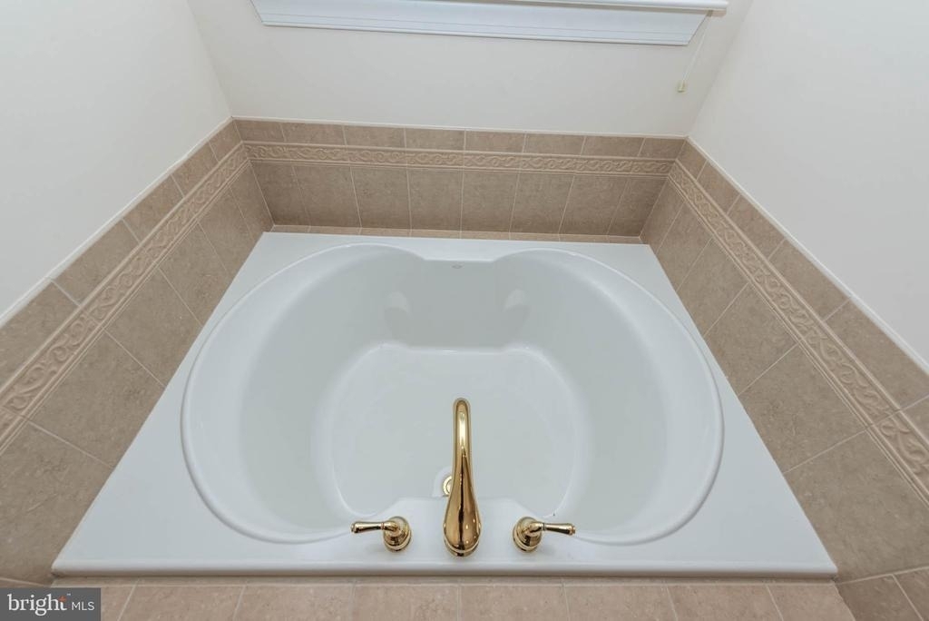 200 Smarty Jones Terrace - Photo 24