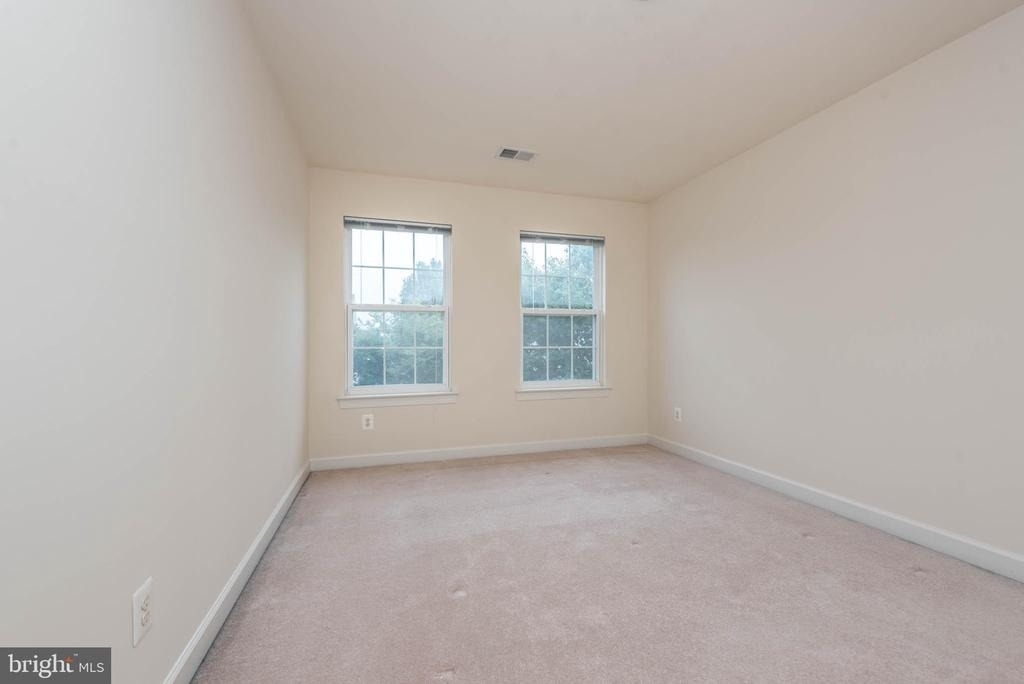 200 Smarty Jones Terrace - Photo 29