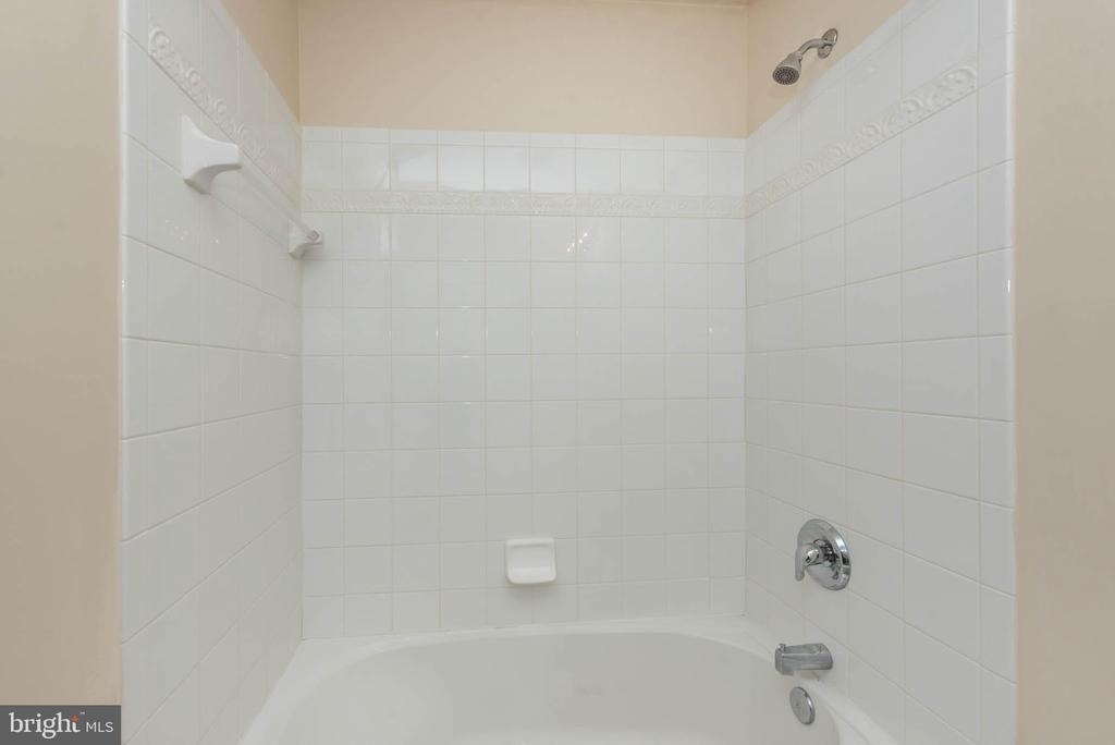 200 Smarty Jones Terrace - Photo 28