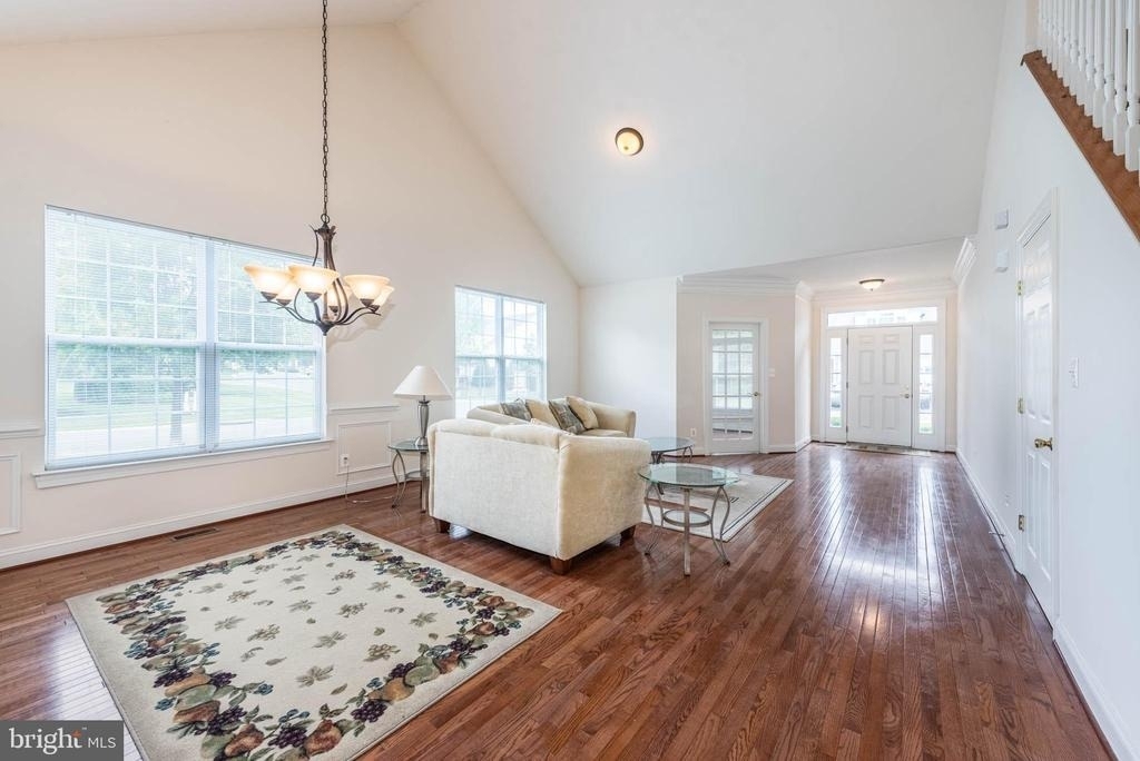 200 Smarty Jones Terrace - Photo 2
