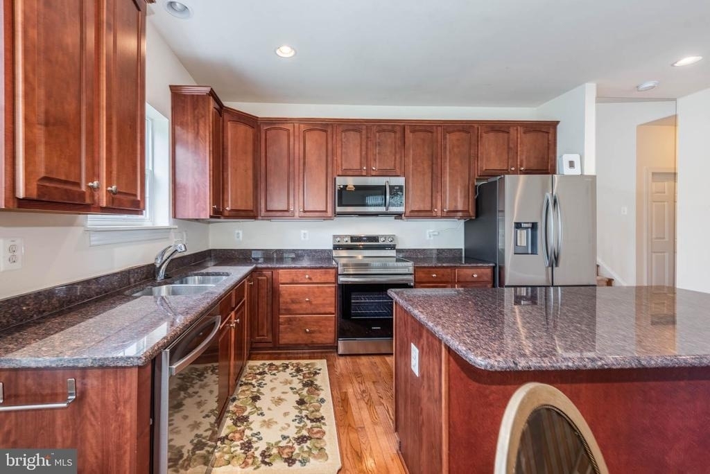 200 Smarty Jones Terrace - Photo 10
