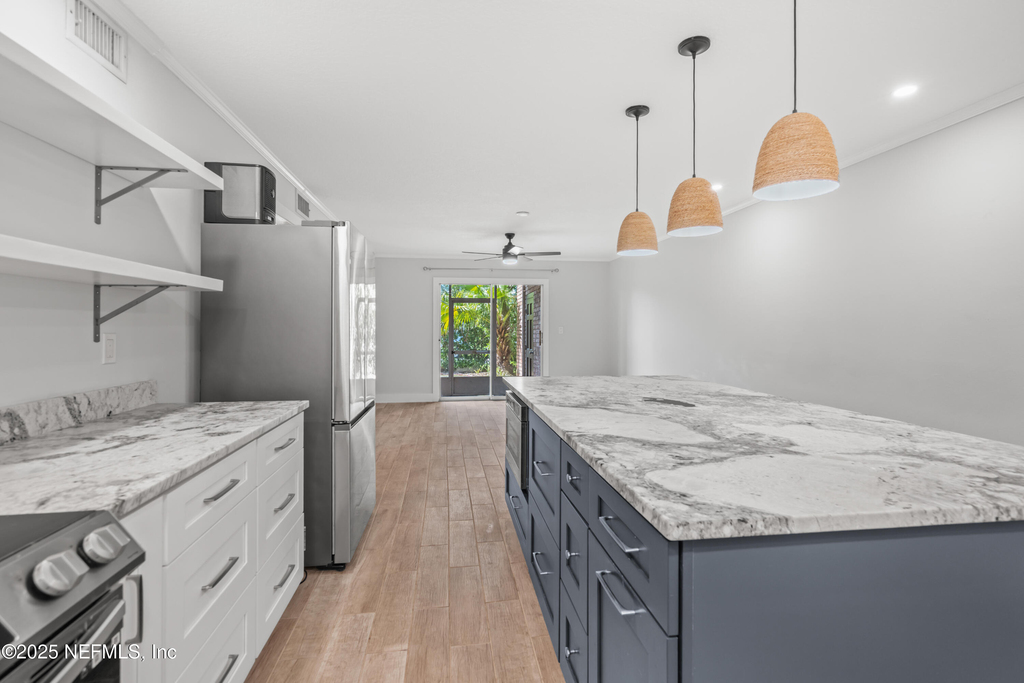 22 Comares Avenue - Photo 3