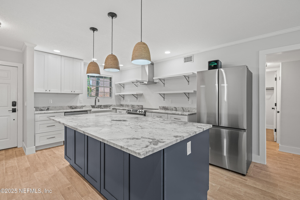 22 Comares Avenue - Photo 5