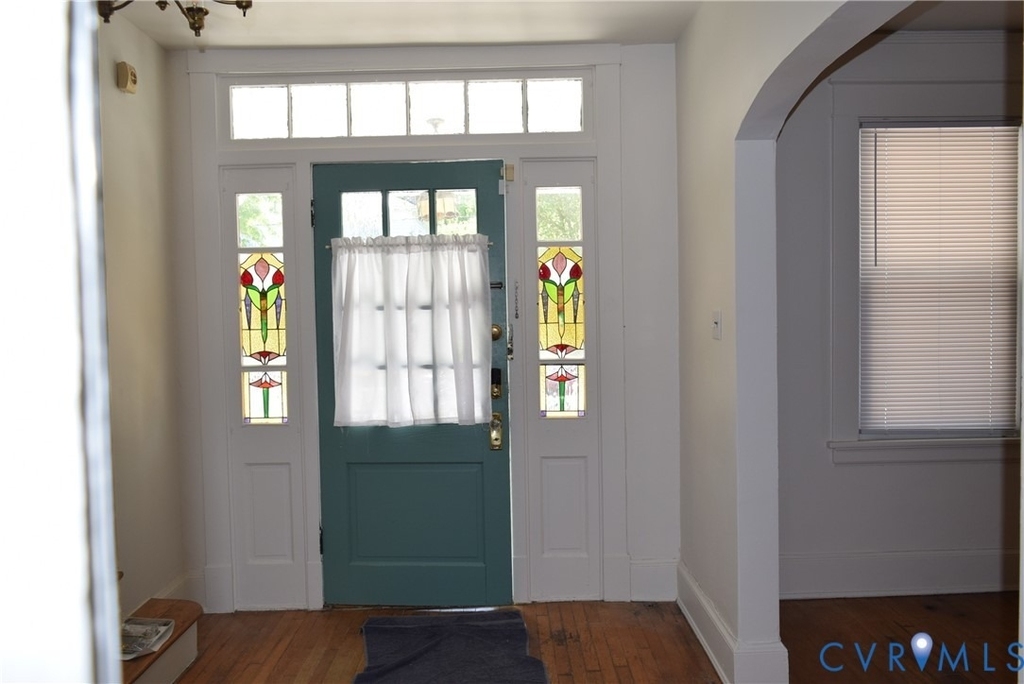 301 W 30th Street - Photo 7