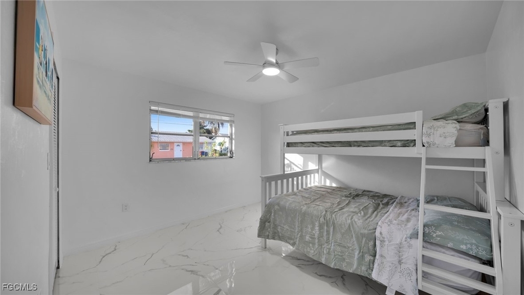 2758 Bruce Street - Photo 19