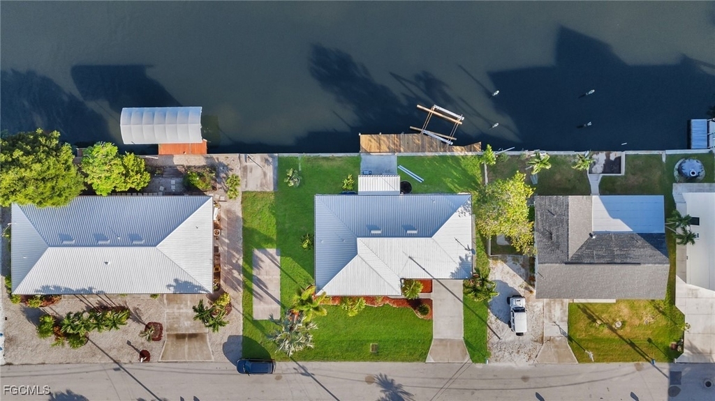2758 Bruce Street - Photo 31