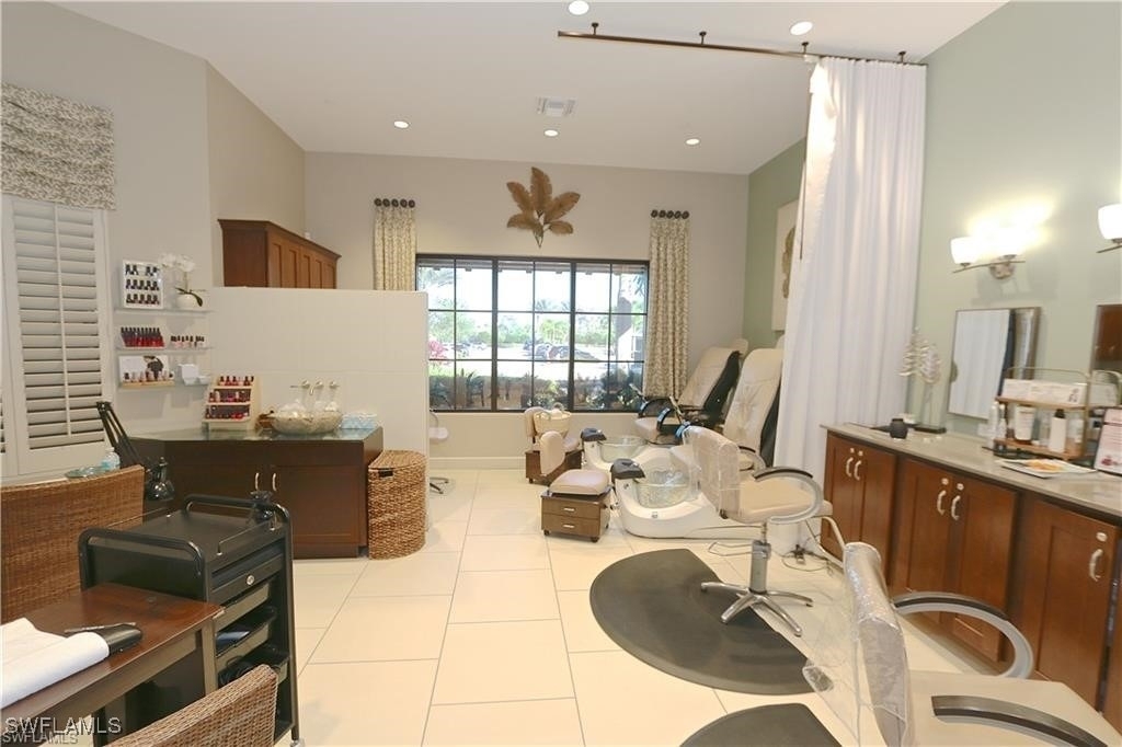 9440 Benvenuto Court - Photo 3