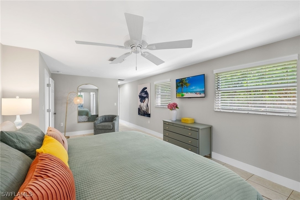 482 Tradewinds Avenue - Photo 14