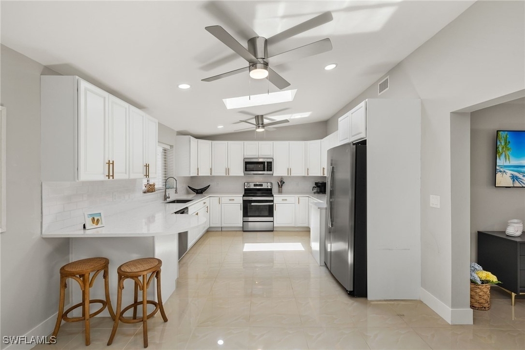 482 Tradewinds Avenue - Photo 10