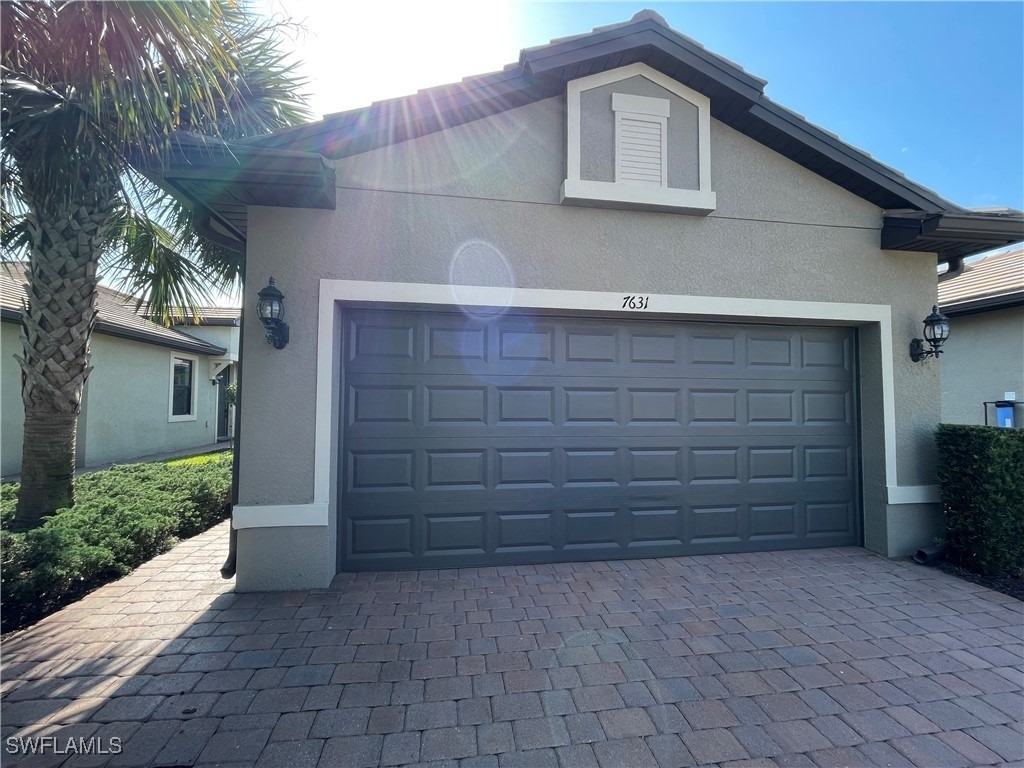 7631 Jacaranda Lane - Photo 10