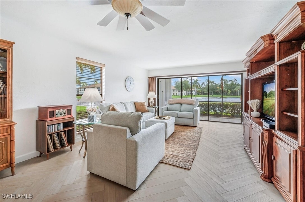 332 Charlemagne Boulevard - Photo 3