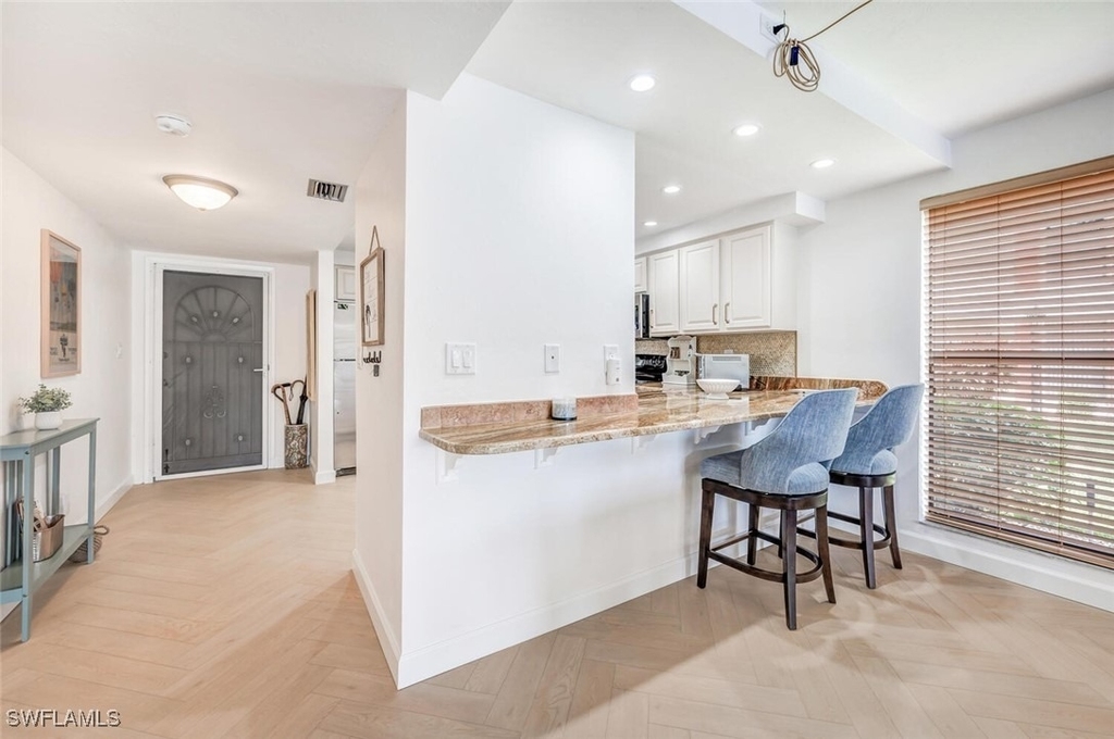 332 Charlemagne Boulevard - Photo 7