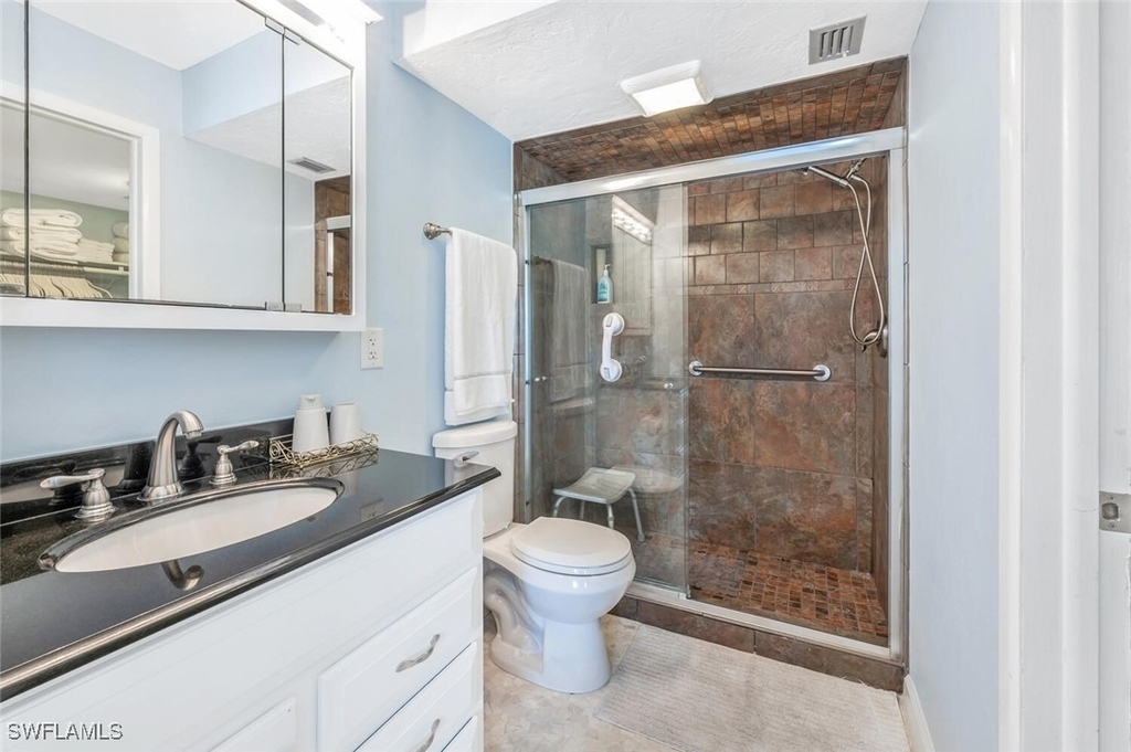332 Charlemagne Boulevard - Photo 17