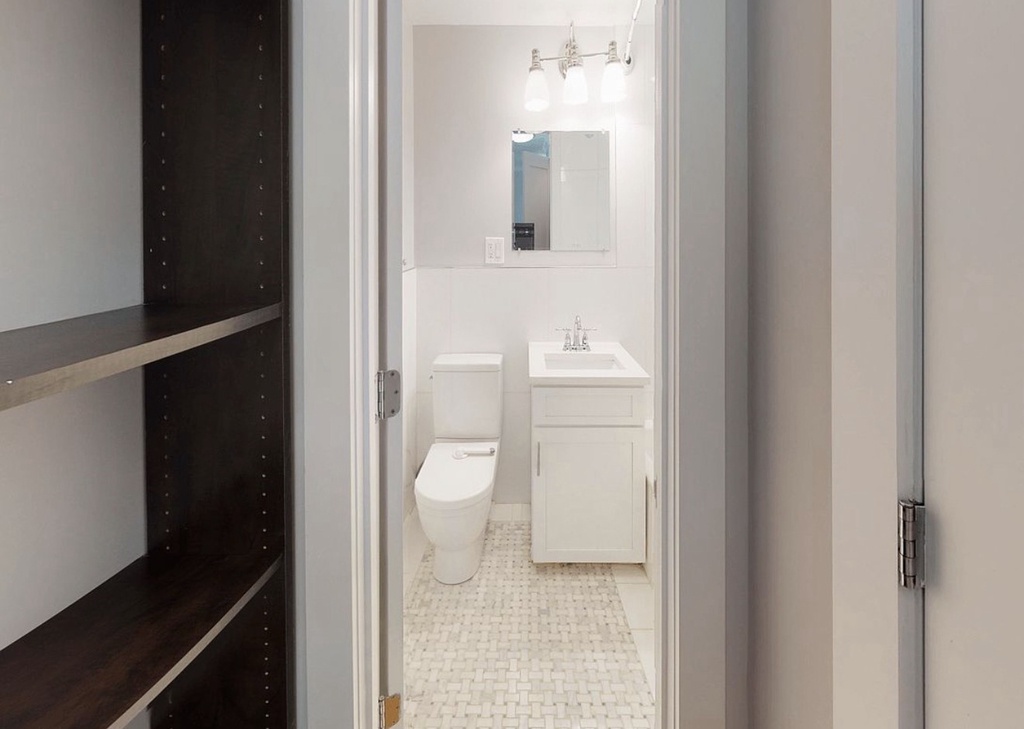 Central Park West - Photo 4