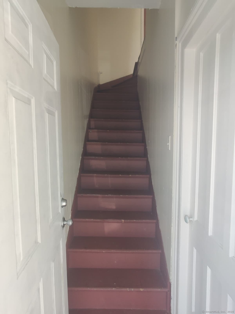 322 Catherine Street - Photo 4