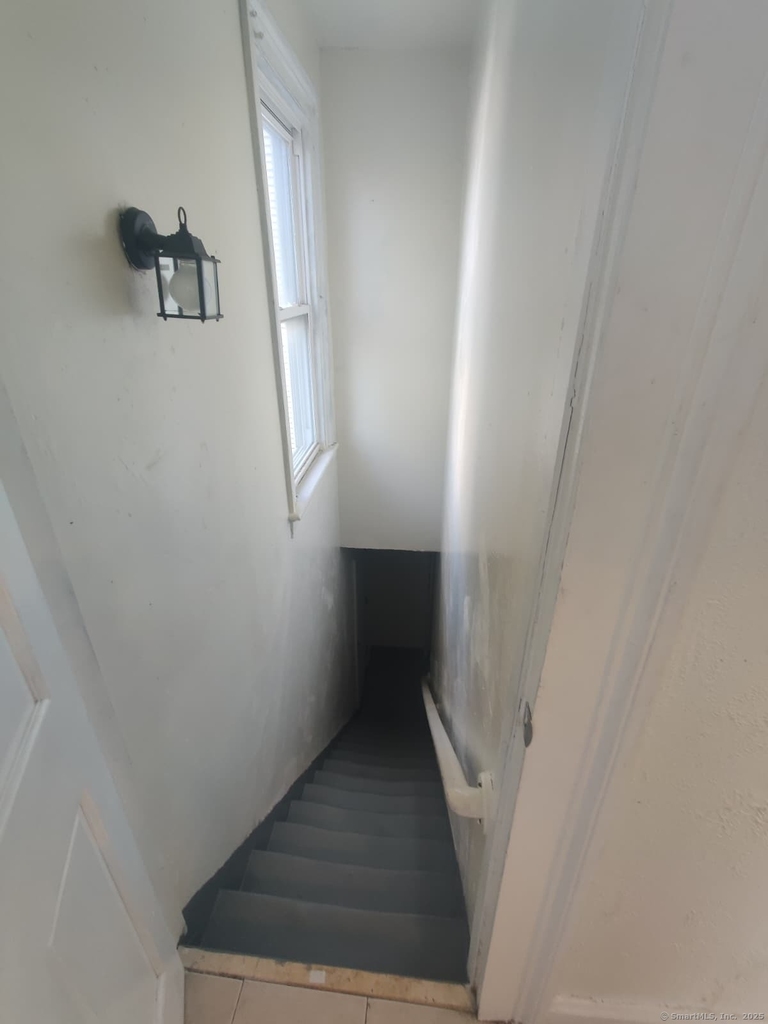 322 Catherine Street - Photo 5