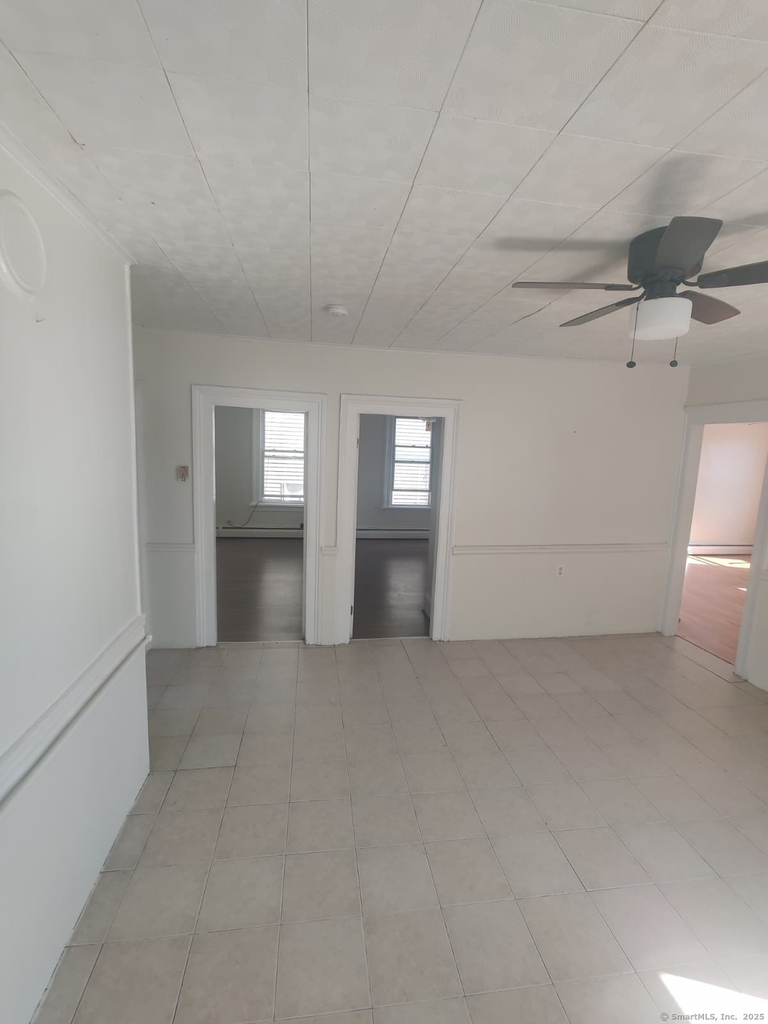 322 Catherine Street - Photo 8
