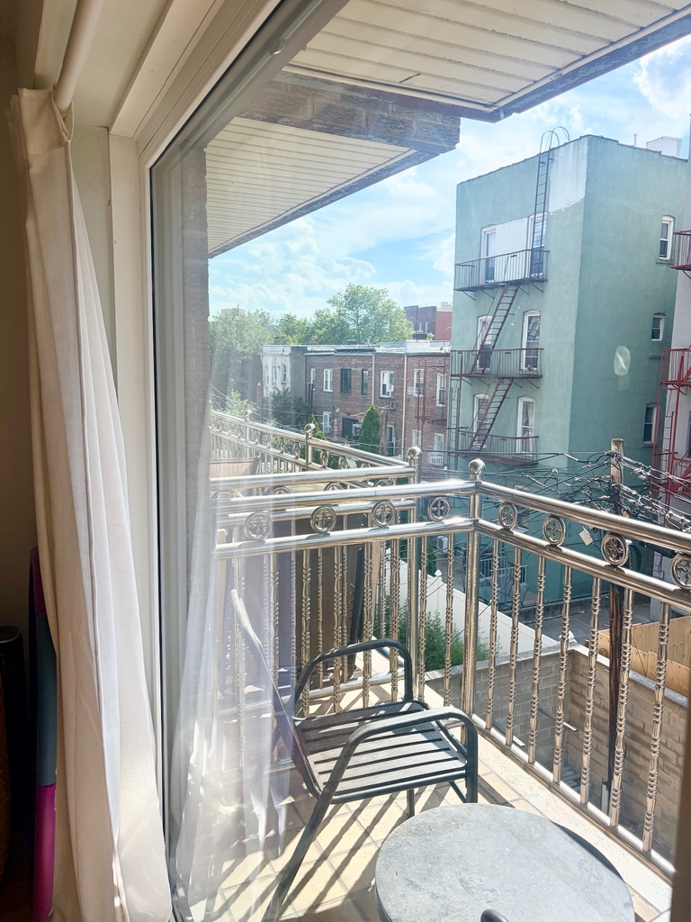 31-32 31st Street - Photo 12
