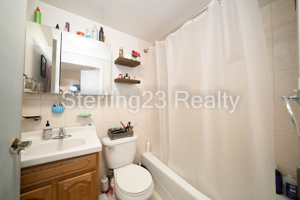 31-32 31st Street - Photo 14
