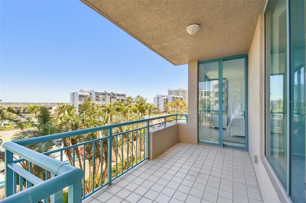 1560 Gulf Boulevard - Photo 36
