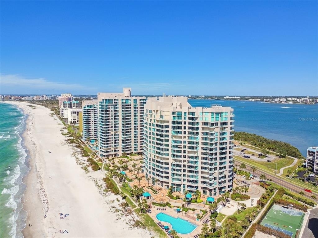 1560 Gulf Boulevard - Photo 1