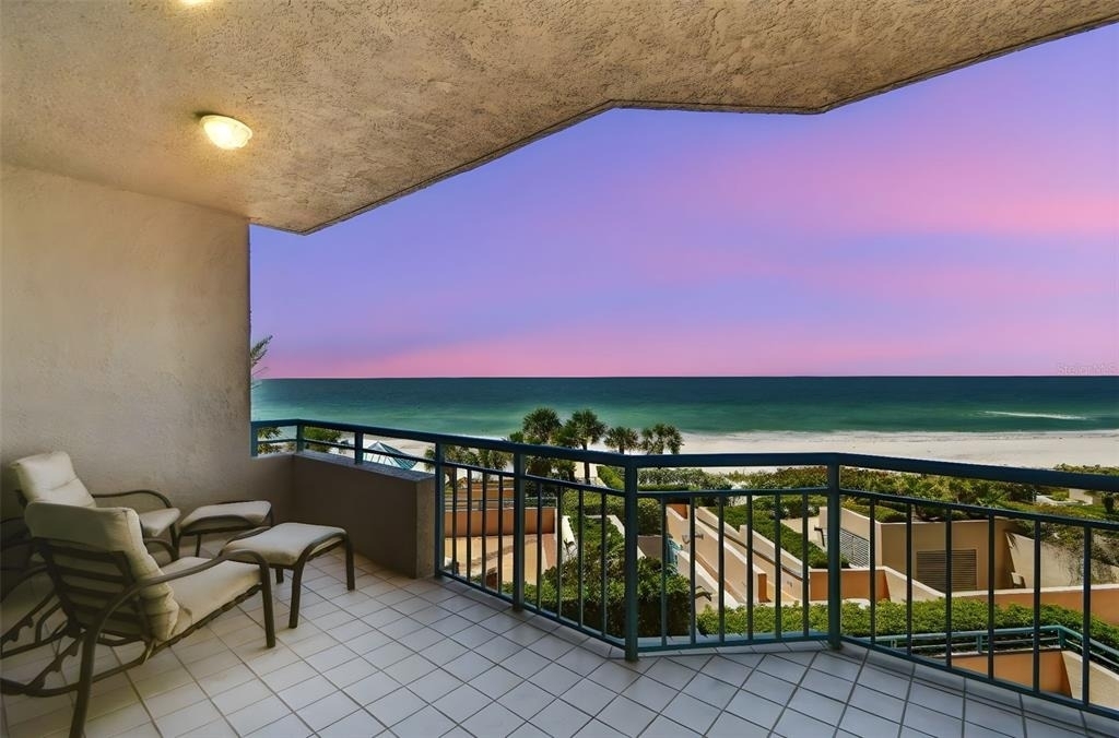 1560 Gulf Boulevard - Photo 18