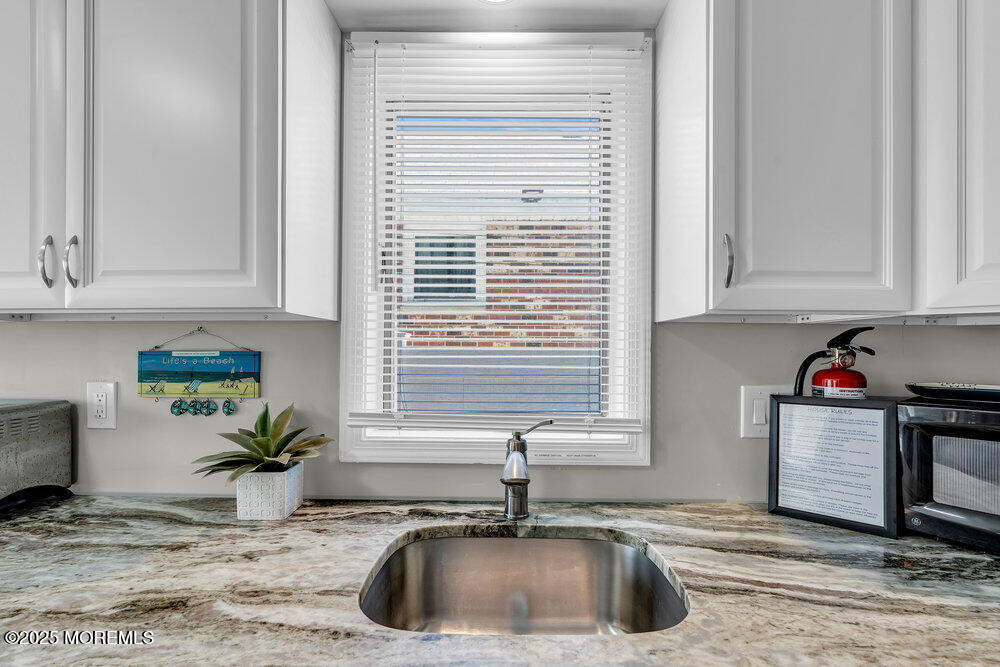 62 Sherman Avenue - Photo 6