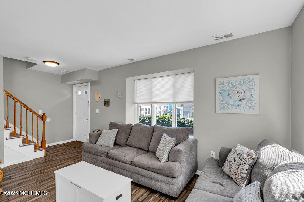 62 Sherman Avenue - Photo 3