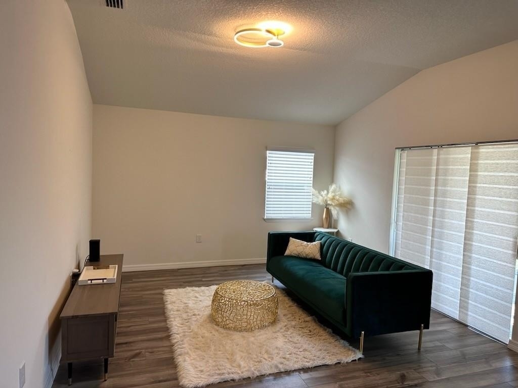 1099 Ne Dania Circle - Photo 4