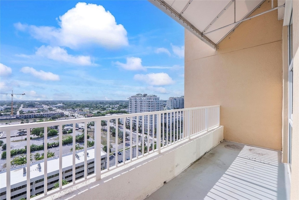 625 Casa Loma Boulevard - Photo 9