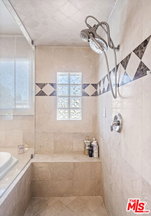 4544 Tobias Avenue - Photo 20