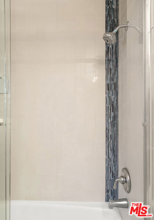 4544 Tobias Avenue - Photo 42