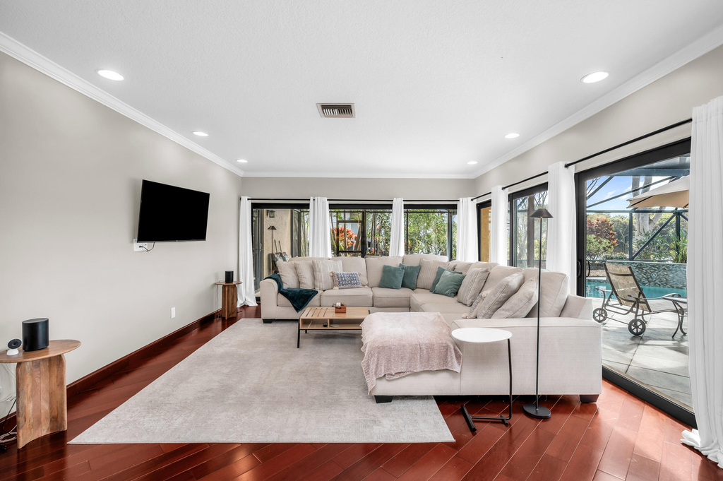 3250 Lakeview Boulevard - Photo 1